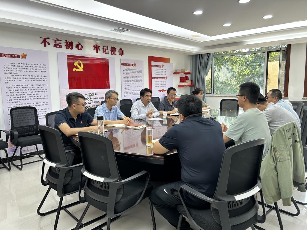 学精神 悟条例 谋发展