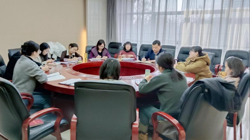 《甘肃理论学刊》编辑部召开工作会议