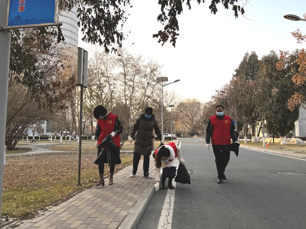 58948ebc1748836242163e9a6b96e2a