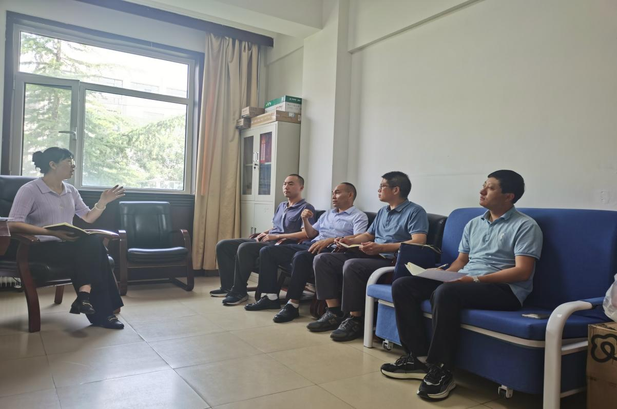 党的建设和领导科学教研部召开政治理论学习会议暨新学期部门工作部署会