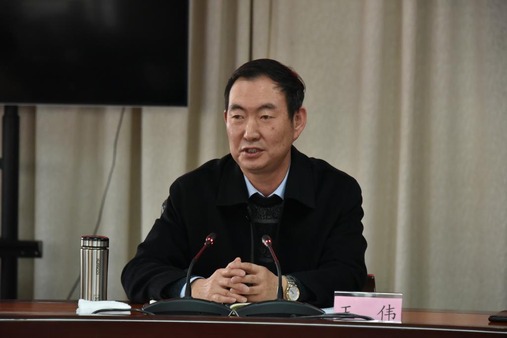 校(院)委委员,教务处处长陈永胜介绍2020年教学工作调研情况和教务处