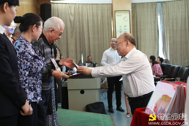 巡视员寇明军,副校长杨忠,孙秉文,袁凯,副巡视员吴永建出席活动.